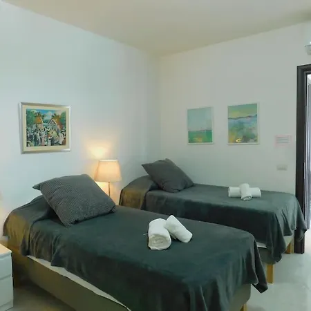 Piekny Apartament Z Basenem. Appartement