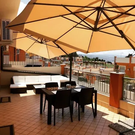 Piekny Apartament Z Basenem.